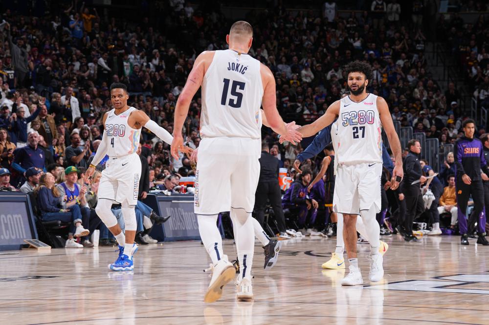 在比赛接近 在比赛接近