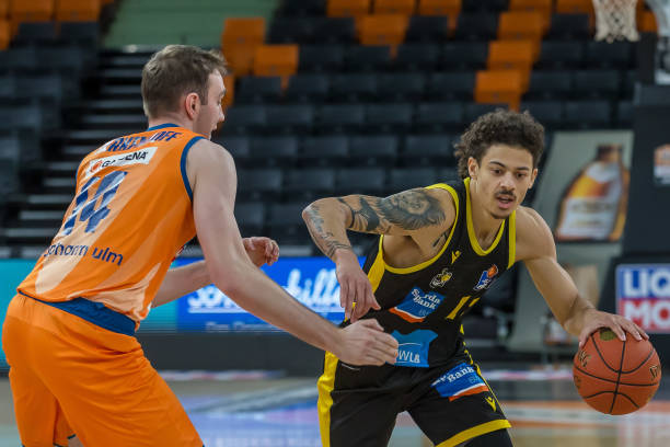 击和精确扣 击和精确扣